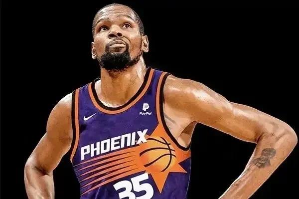 乐鱼体育杜兰特连续三场比赛得分超过大比分获胜，德国队不断突破！(杜兰特高分比赛)